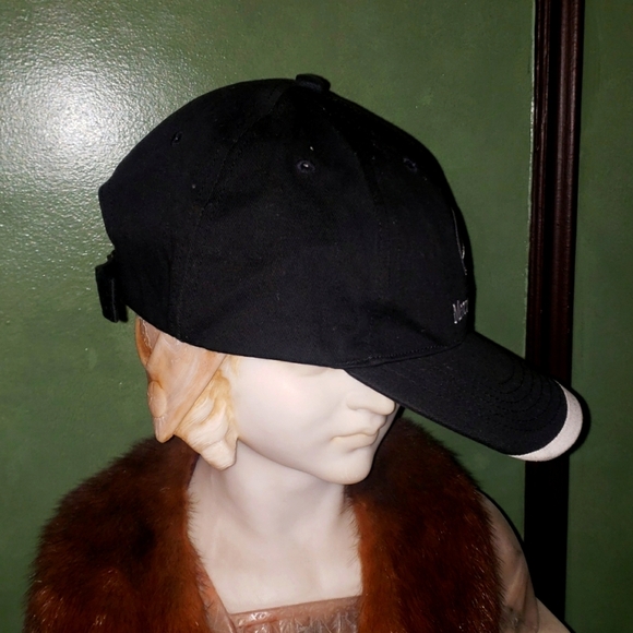 Vintage Rare Mercedes-Benz Adjustable Strapback Trucker Hat Cap - Picture 4 of 8